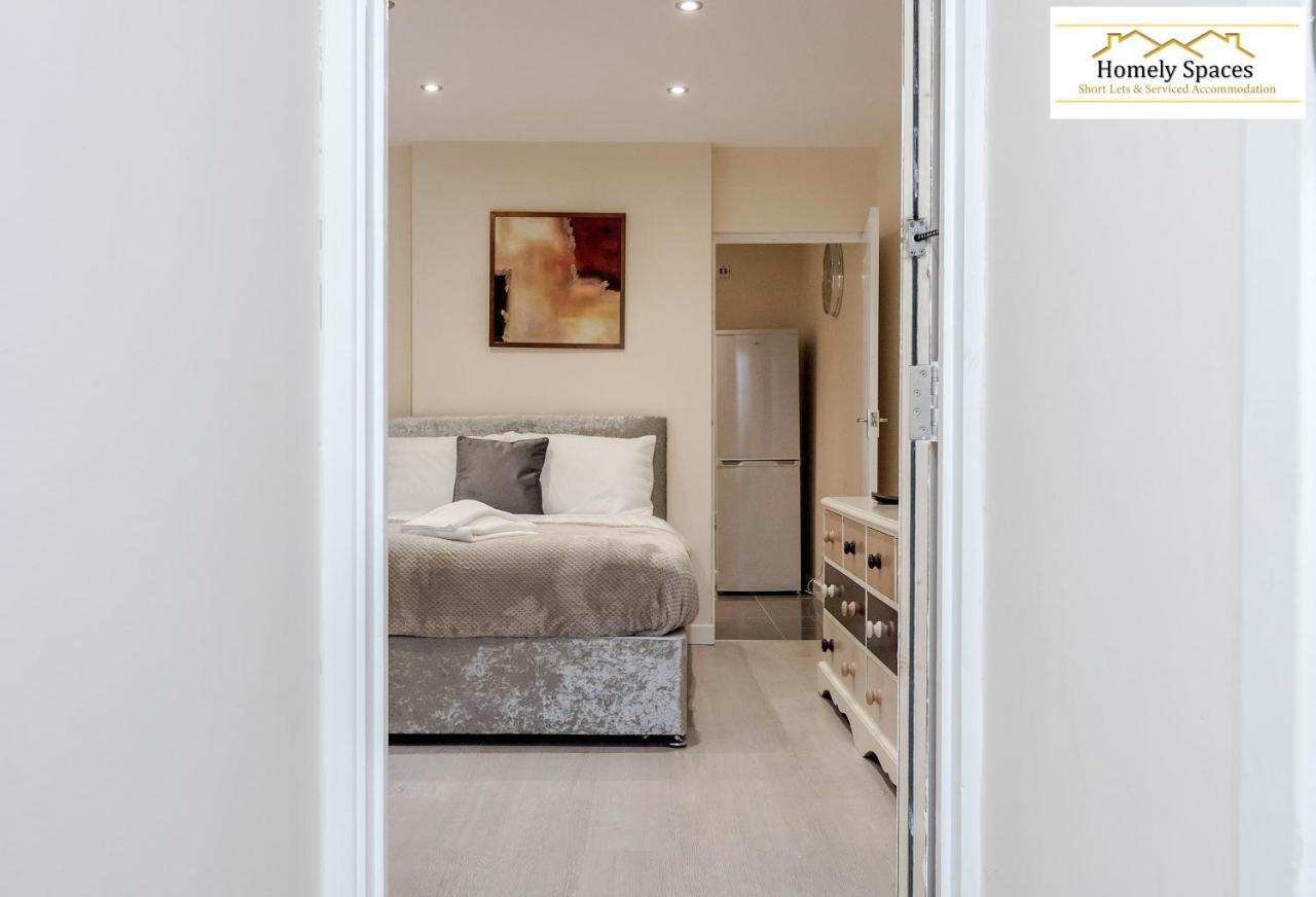 Bedford Hospital Victoria Apartments A And B By Homely Spaces Short Lets & Serviced Accommodation Extérieur photo
