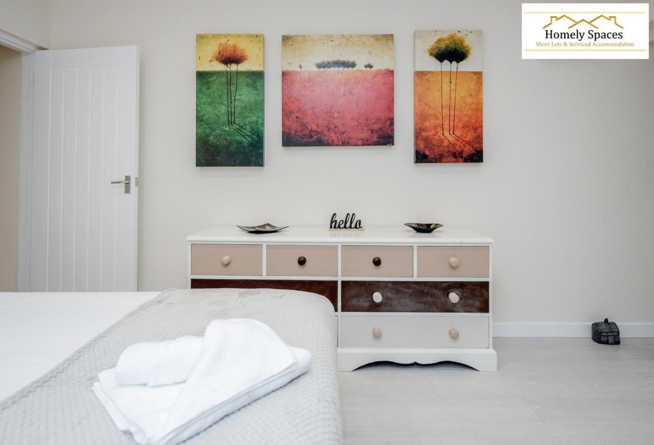 Bedford Hospital Victoria Apartments A And B By Homely Spaces Short Lets & Serviced Accommodation Extérieur photo